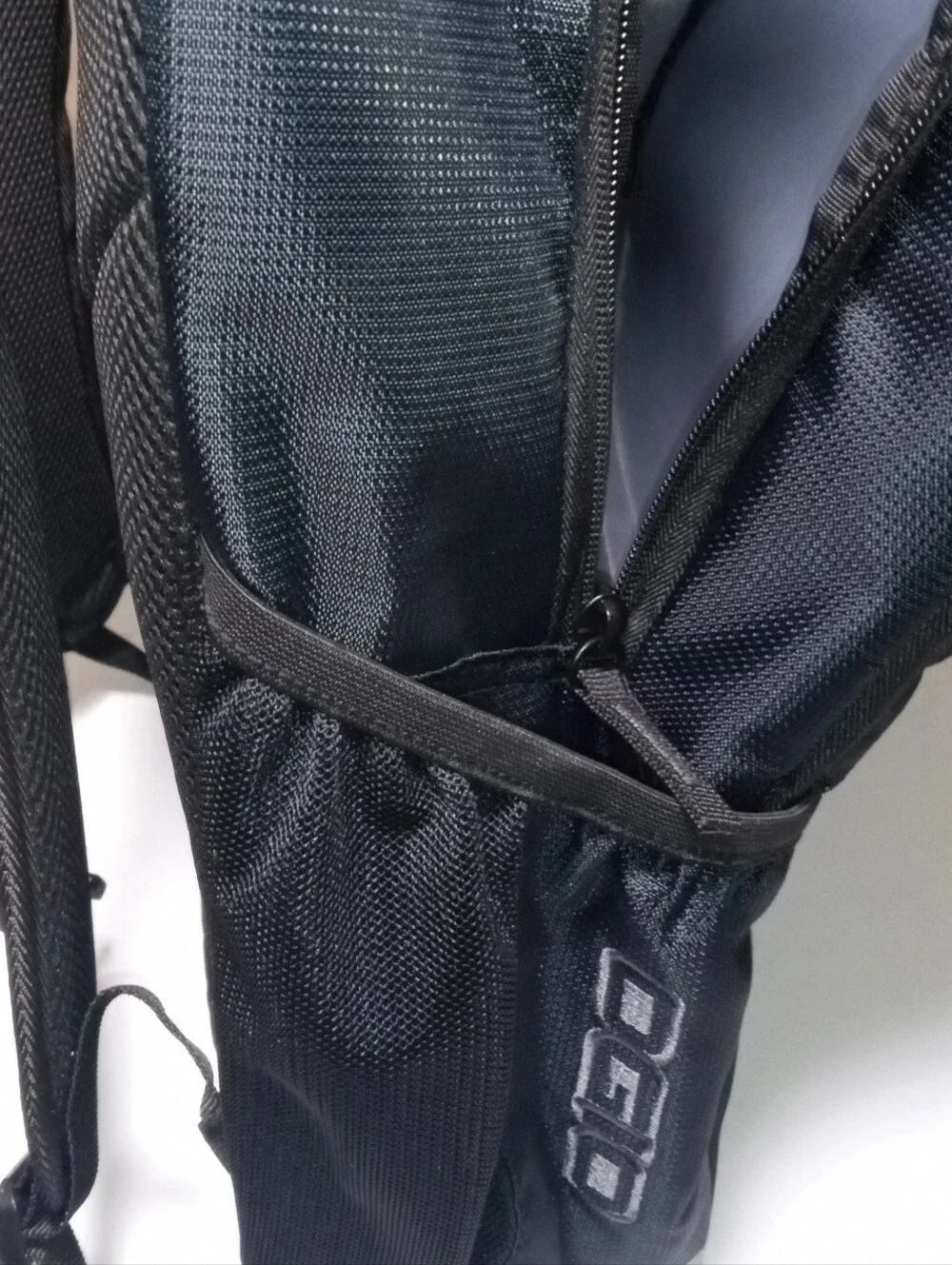 OGIO Men's Black Multi Pocket Alta Laptop Backpack